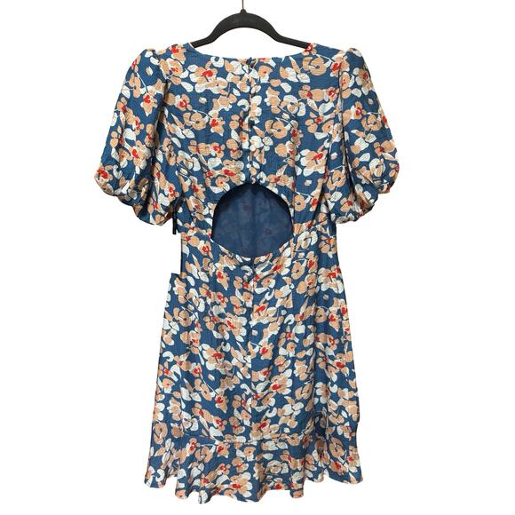 NWT! ASTR The Label Blue Puff Sleeve Cutout Floral Mini Dress - Size M - Picture 5 of 7